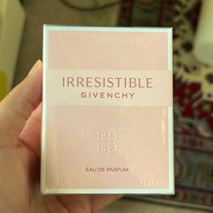 Givenchy Irresistible perfume full size
